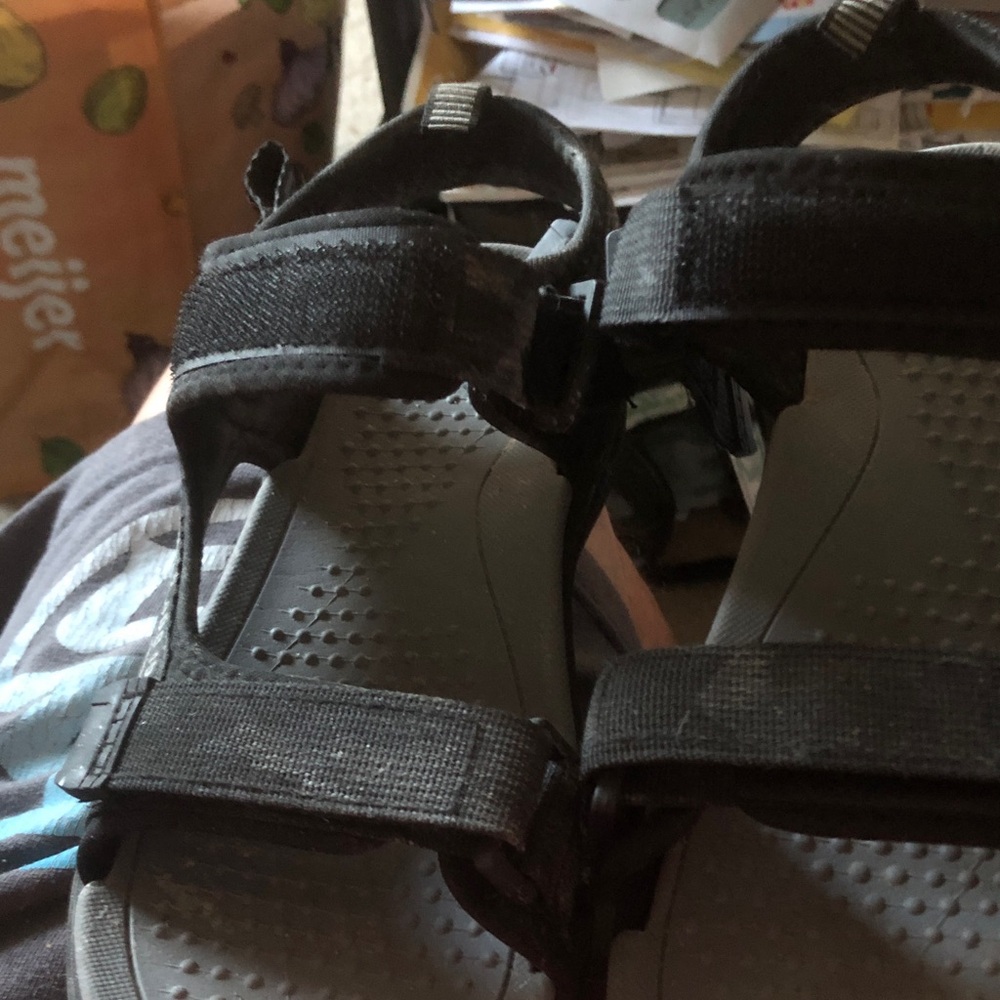 Black Outdoor Strappy Sport Sandals